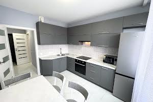 квартира за адресою Авраама Лінкольна вул., 6б