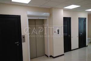 комерційна за адресою Спаська вул., 5