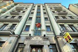 коммерческая по адресу Жилянская ул., 31