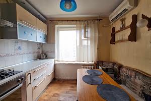 квартира по адресу Героев просп., 32