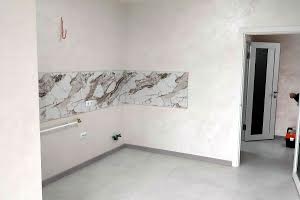 квартира за адресою Озерна вул., 16 б