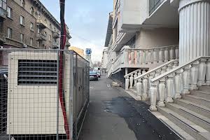комерційна за адресою віце-адмірала жукова, 17/19