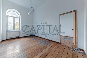 комерційна за адресою Київ, Володимирська вул., 4