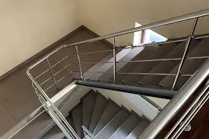 комерційна за адресою Щаслива вул., 50