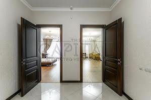 комерційна за адресою Кловський узвіз (Кловський), 7a