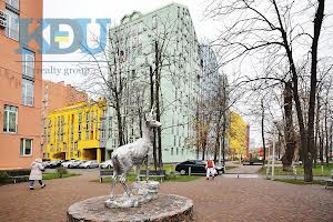 квартира за адресою Регенераторна вул., 4