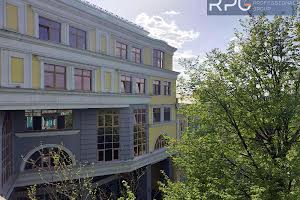 комерційна за адресою Київ, Володимирська вул., 4