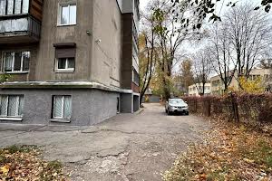 квартира по адресу Строителей ул., 20А