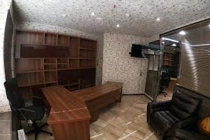 комерційна за адресою Дніпровська набережна вул., 26-Ж