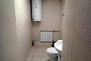 комерційна за адресою Архітектора Городецького вул., 4