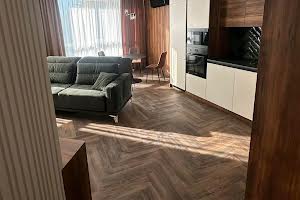 квартира за адресою Родини Барвінських вул., 1