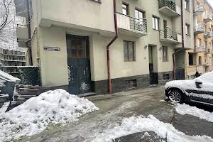 коммерческая по адресу Героев Майдана ул. (Гвардейская), 18