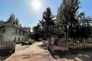 комерційна за адресою Міжпланетна вул., 6