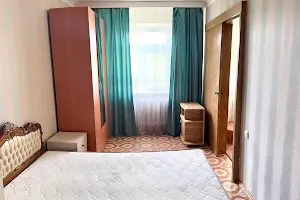 квартира за адресою Героев Сталинграда, 8б