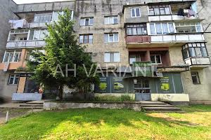 комерційна за адресою Прикордонників вул., 6А