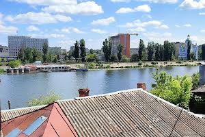 участок по адресу Набережна, 20