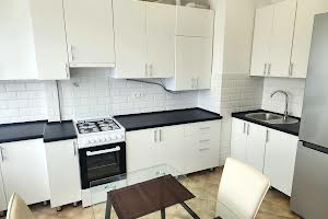 квартира за адресою Квітки-Основ'яненка вул., 8б