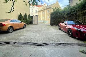 квартира за адресою Підгірна вул., 4