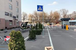 комерційна за адресою Ушинського вул., 40