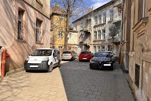 квартира за адресою котляревського, 20