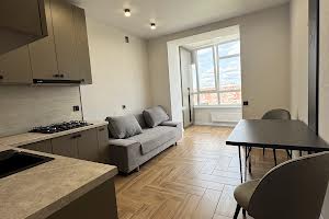 квартира за адресою Степана Бандери вул., 30-А