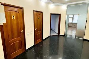 комерційна за адресою Лесі Українки бульв., 7-Б