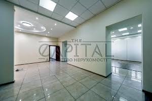 комерційна за адресою Володимирська вул., 4