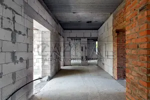 дом по адресу Центральна ул.