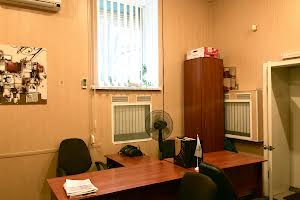 комерційна за адресою Степана Тельги, 65