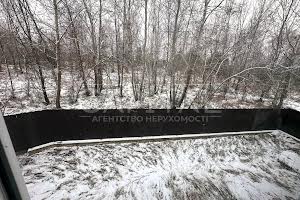 комерційна за адресою Дарницький, 1