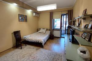 дом по адресу Бернардацци ул. (Красных Зорь), 7