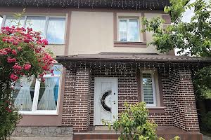 будинок за адресою Харківська вул., 4