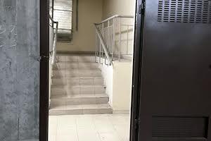 комерційна за адресою Патріарха Мстислава Скрипника вул., 40