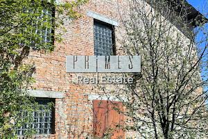 коммерческая по адресу Ученых ул., 1