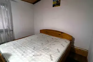 будинок за адресою Фабрична вул.