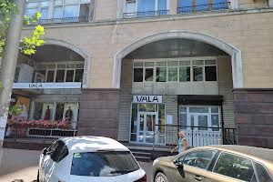комерційна за адресою Антоновича вул. (Горького), 72