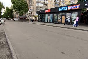 комерційна за адресою Березинська вул., 28