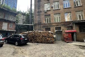 комерційна за адресою Глибочицька вул., 2