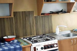 будинок за адресою  Кароліно-Бугаз, Одеська вул., 2г