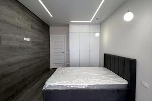 квартира за адресою Височана вул., 18