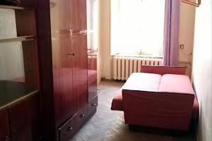 комерційна за адресою Базарна вул., 8