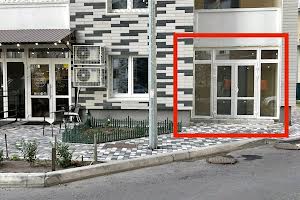 комерційна за адресою Ревуцького вул., 54