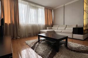 квартира за адресою Тополина, 2