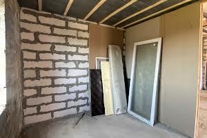 квартира за адресою Космонавтів вул., 66а