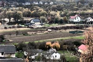 ділянка за адресою Лісова вул.
