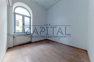 комерційна за адресою Володимирська вул., 4