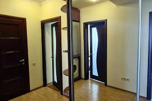 квартира за адресою Старицького вул., 20/2