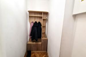 квартира за адресою Залізнична вул., 12