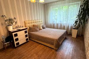 квартира за адресою Євгена Танцюри вул., 64