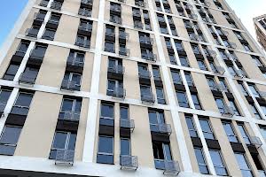коммерческая по адресу Івана Сокура, 1